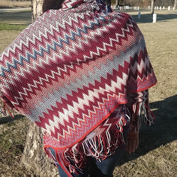 Indian Style Pancho - Picture 6 of 6